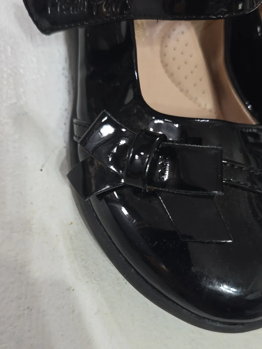 Dream Pairs Girls Glossy Black Dress Shoes Hook&Loop MINOR SCUFFING Sz 13 READ